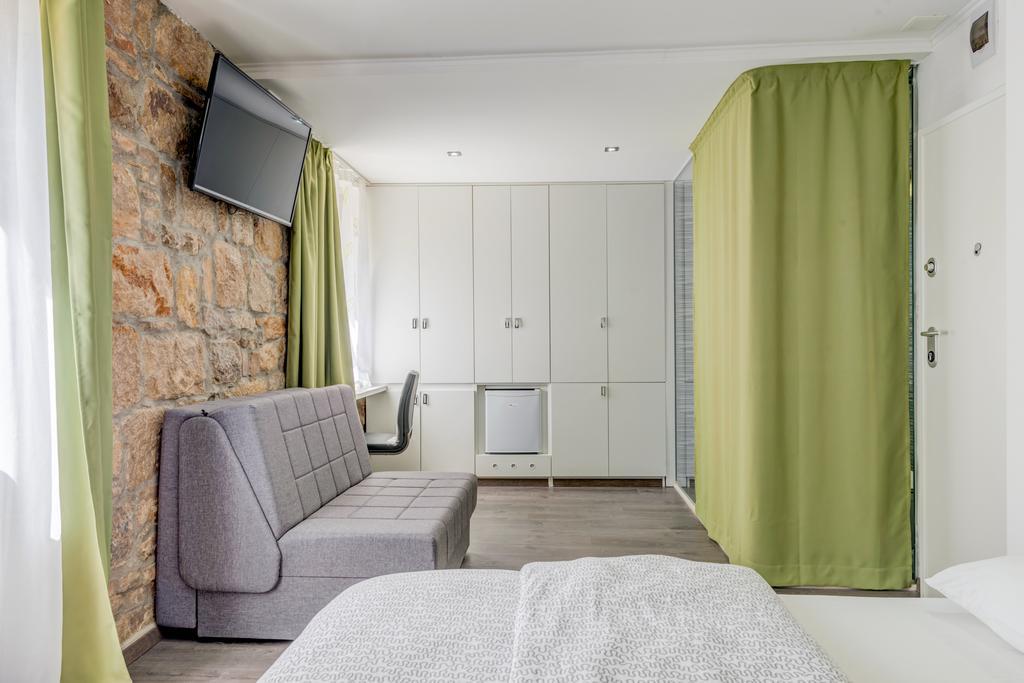 Split Suites - Center Rooms Olga i Petra Exteriör bild