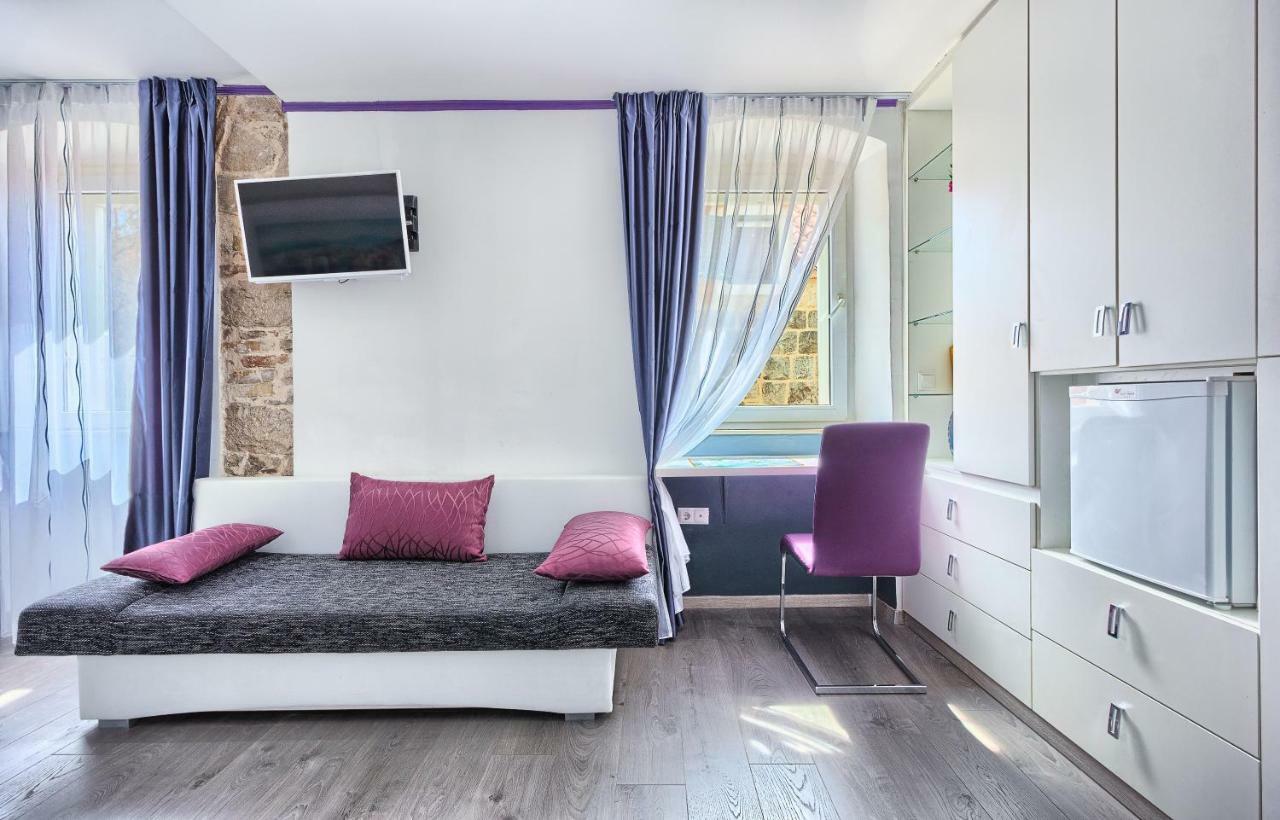Split Suites - Center Rooms Olga i Petra Exteriör bild